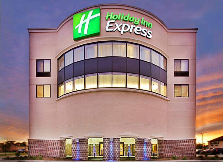 Holiday Inn Express Waterloo-Cedar Falls By IHG in Waterloo, IA