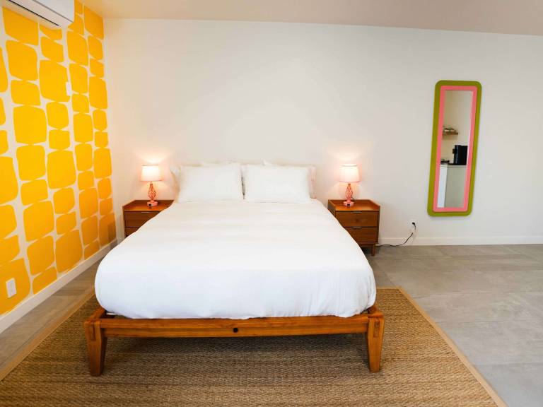 Studio with 1 room for 4 persons in Riverside, CA