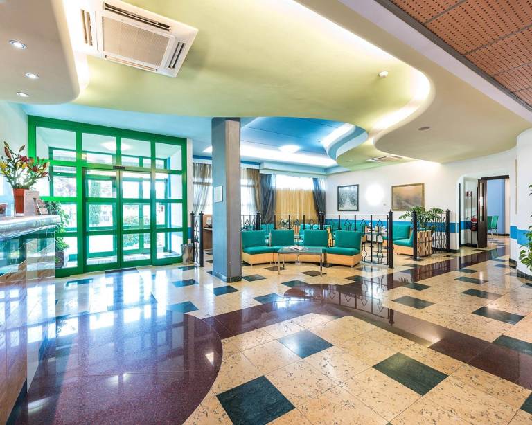West Point Airport Hotel — photo 4