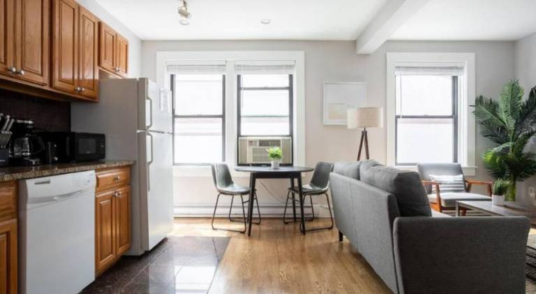 Airy 1BR Walkable to Everywhere in Boston — photo 3