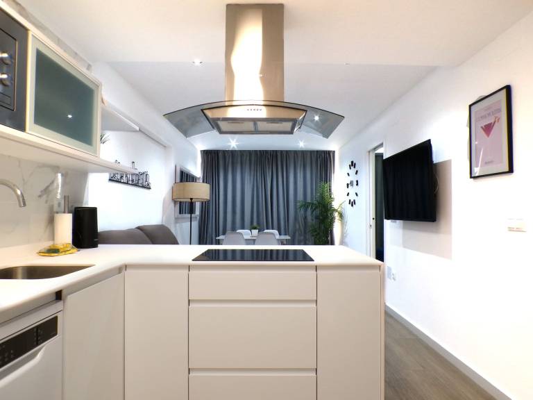 Family-oriented lovely rental apartment with pool & garden | Pets allowed — photo 2