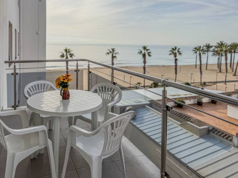 Apartment with terrace | Beach nearby | Pets allowed in Roses