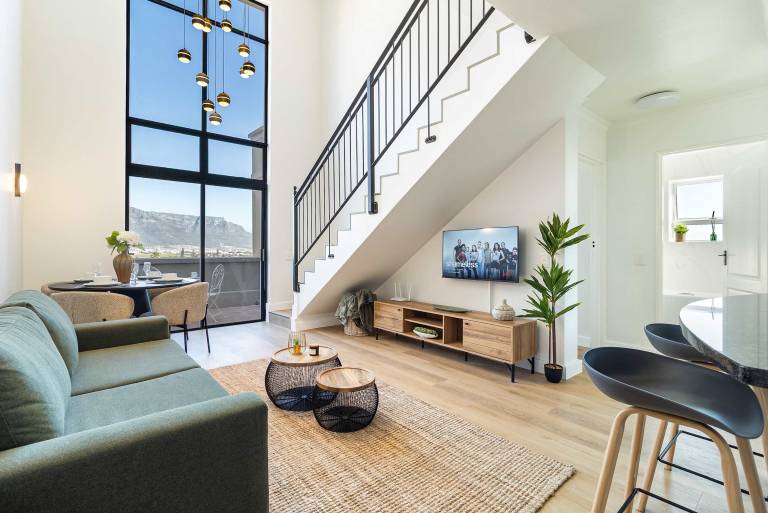 2 Bedroom Mountain View Penthouse Century City
