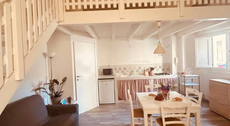 Pleasant apartment with patio | Dogs allowed in Matino