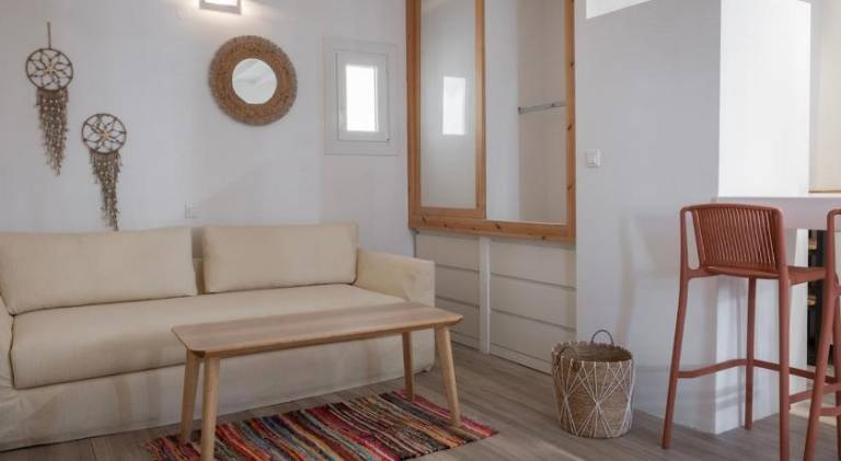 Vacation home with terrace in Mykonos