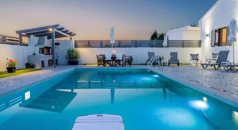 Charming villa with terrace, yard & private pool | Pets are welcome in Zakynthos