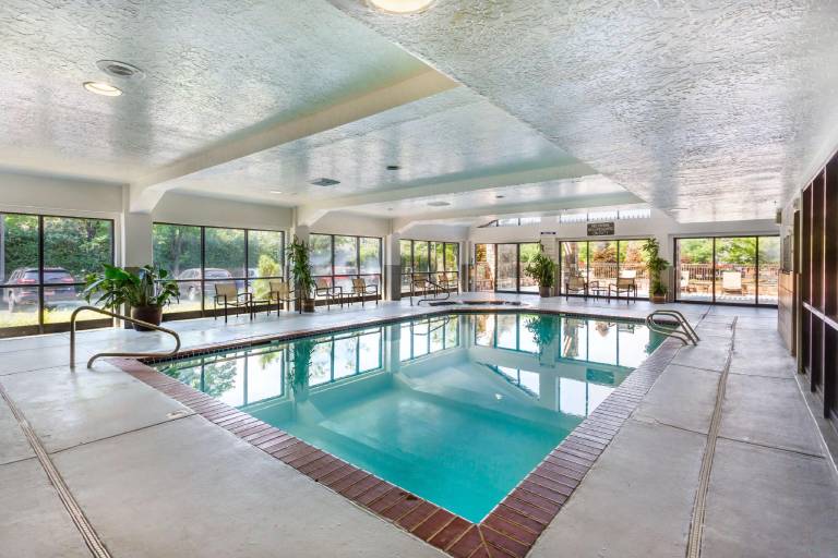 Best Western Plus Cotton Tree Inn — photo 3
