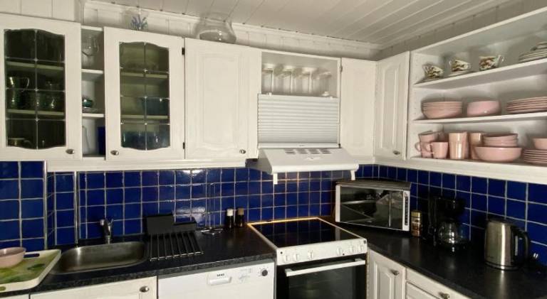 Charming vacation home | Pet-friendly — photo 4