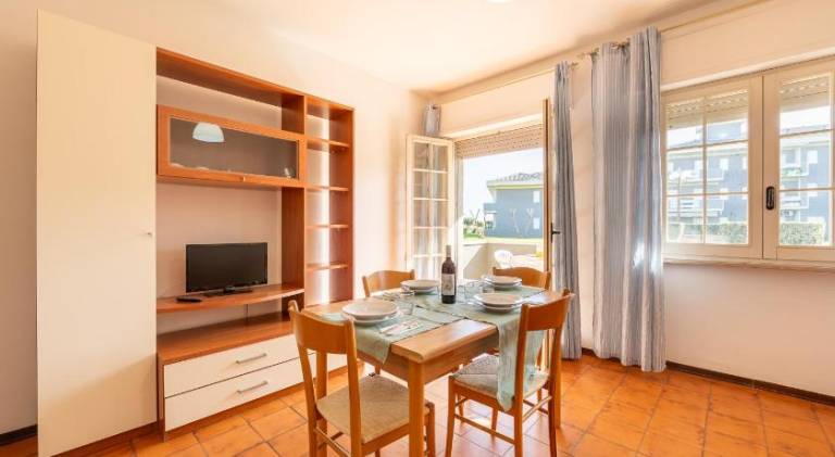 Beautiful serviced apartment with garden | Close to the beach | Pet-friendly — photo 3
