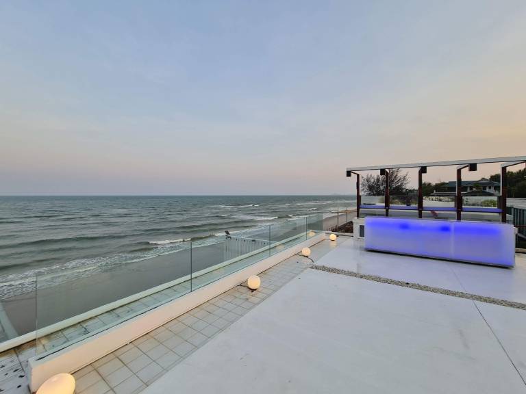 Villa with patio, private pool & grill | Suitable for remote work — photo 4
