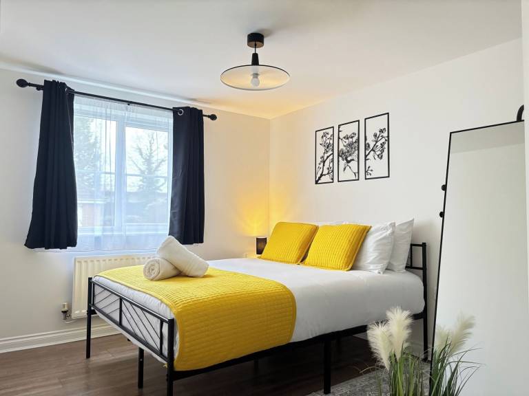 Apartment  Crawley