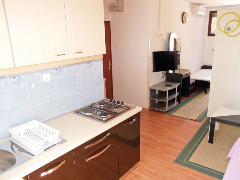 Rental apartment with barbeque & patio | Pets are welcome — photo 3