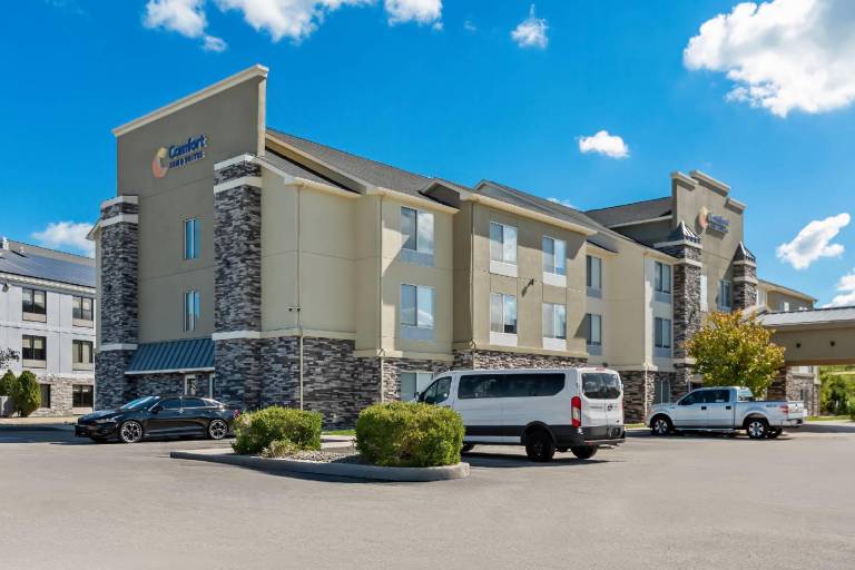 Comfort Inn & Suites Berea — photo 2
