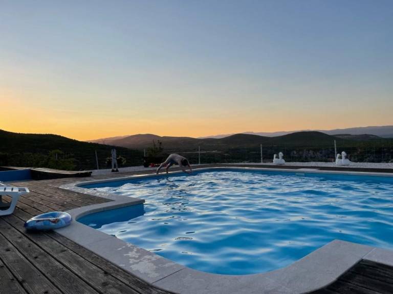Vacation home with patio, garden & grill | Nature view | Pets are welcome — photo 5