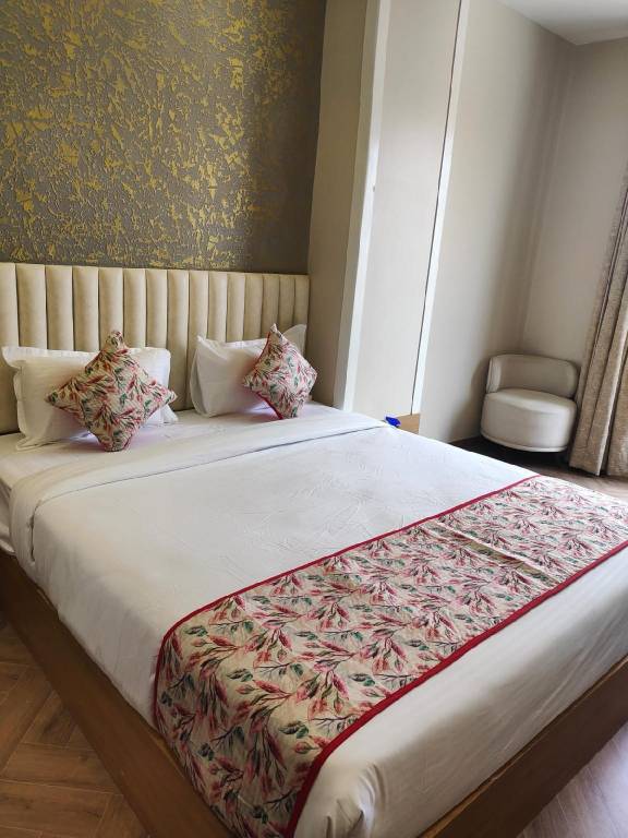 Elight Inn Hotel