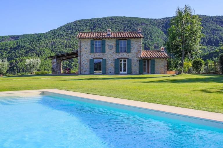 Villa  Buti