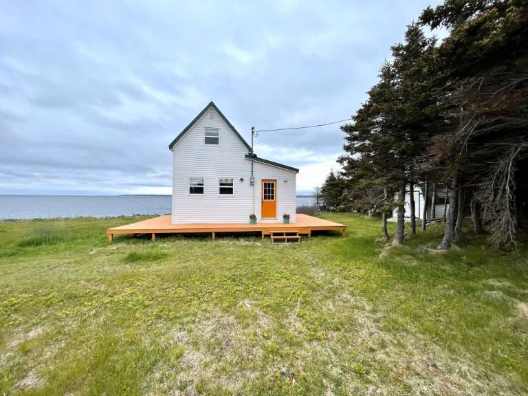 Cabin Frenchman's Cove