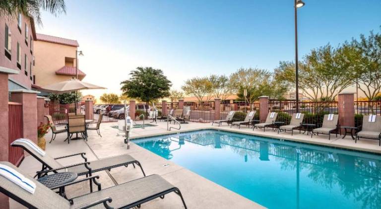Comfort Suites Goodyear-West Phoenix — photo 3