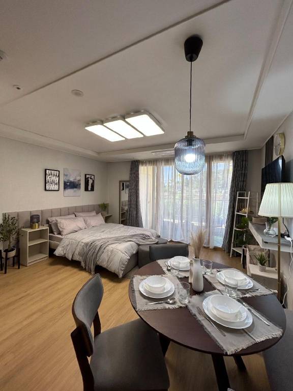 Cozy Condo near Clark Airport in Monterrace Suites — photo 2
