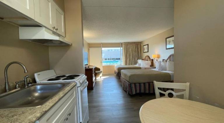 Polynesian Oceanfront Hotel — photo 3