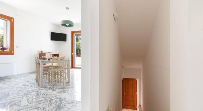 Apartment with 2 rooms for 6 persons — photo 3