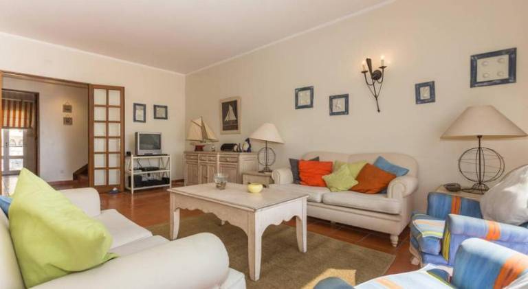 House with 3 rooms for 6 persons in Loulé