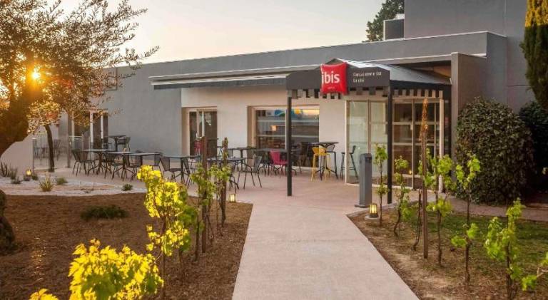 Ibis Carcassonne East La Cite Hotel — photo 5
