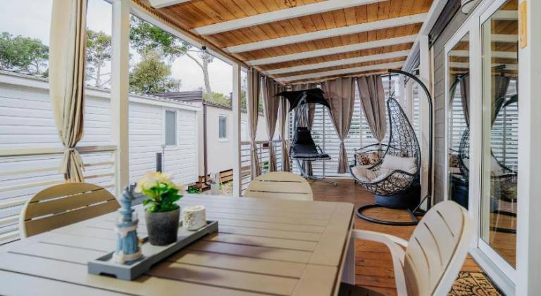 Vacation home with patio, grill & yard — photo 3