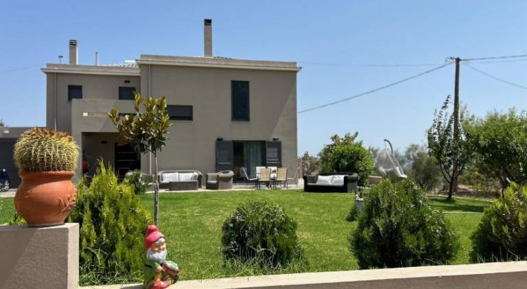 House with 2 rooms for 5 persons in Eretria