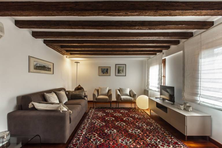 San Pantalon Luxury Penthouse R&R in Venice