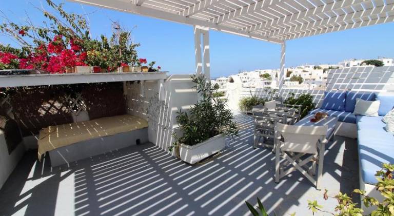 Vacation home with terrace — photo 3