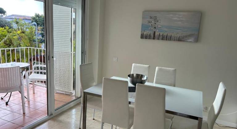 Rental apartment with terrace, yard & BBQ — photo 5