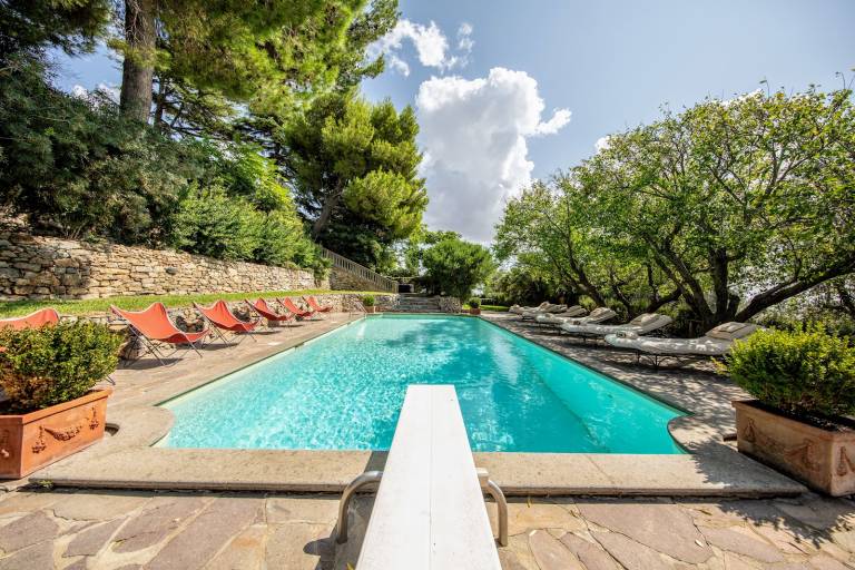 Family-oriented pleasant villa with yard, private pool & grill | Pets are welcome — photo 4