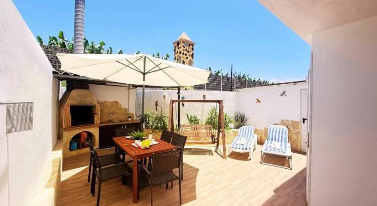 Holiday apartment with pool — photo 4