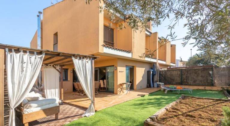 Casa en Palafrugell con jardin, Costa Brava in Calella