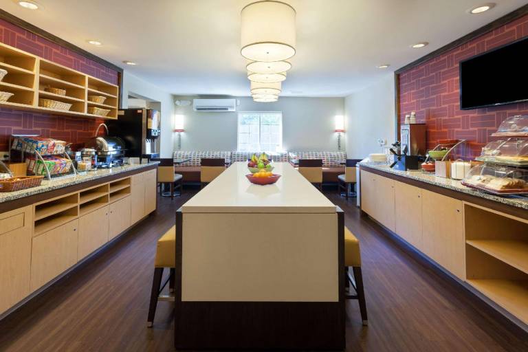 MainStay Suites Detroit Farmington Hills in Farmington Hills, MI