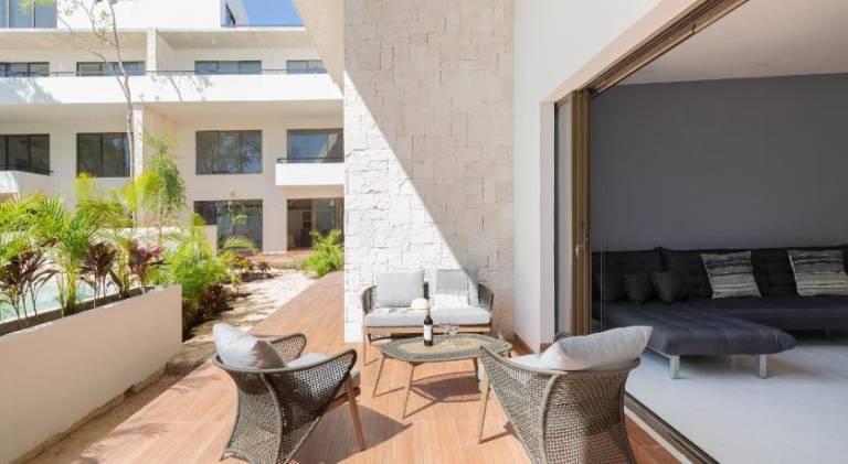 Holiday apartment with pool — photo 3
