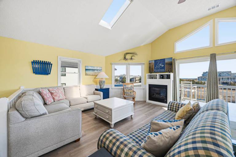 Sweetwater 49 311 ft from the beach Dog Friendly, Private Pool, Hot Tub Southern Shores — photo 4