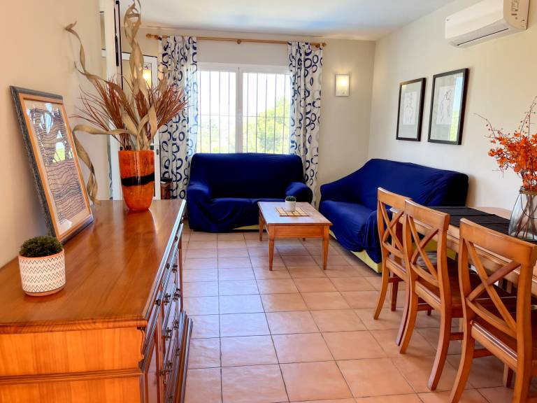 Fully equipped pleasant house with terrace, yard & private pool | Pets allowed — photo 4