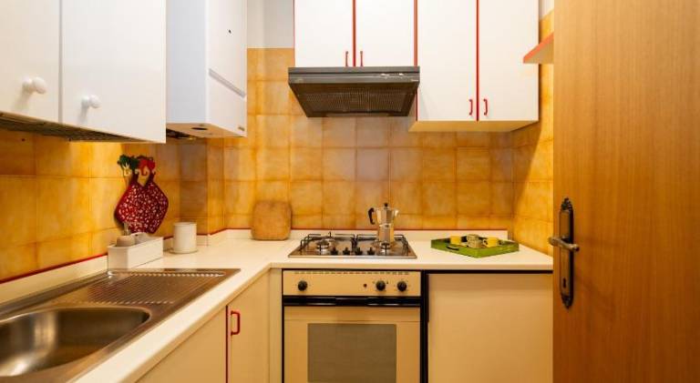 Holiday apartment with 1 room for 6 persons — photo 5