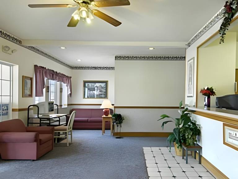 Super 8 By Wyndham Platte City Kansas City Area — photo 4