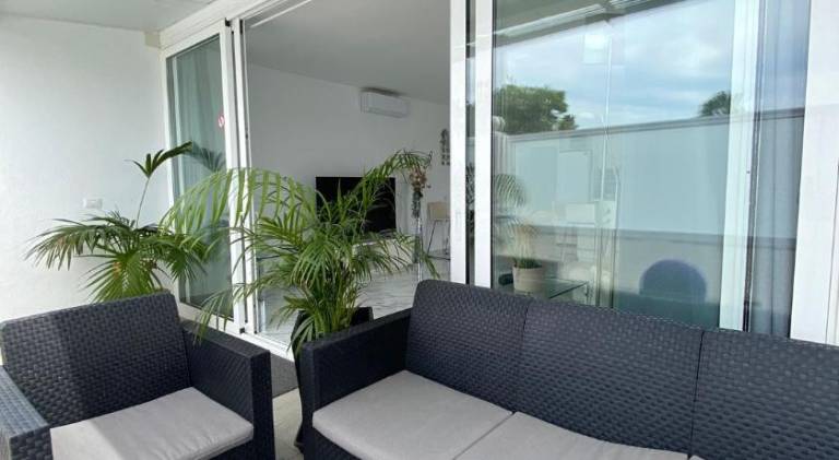 Villa with pool, garden & terrace — photo 4