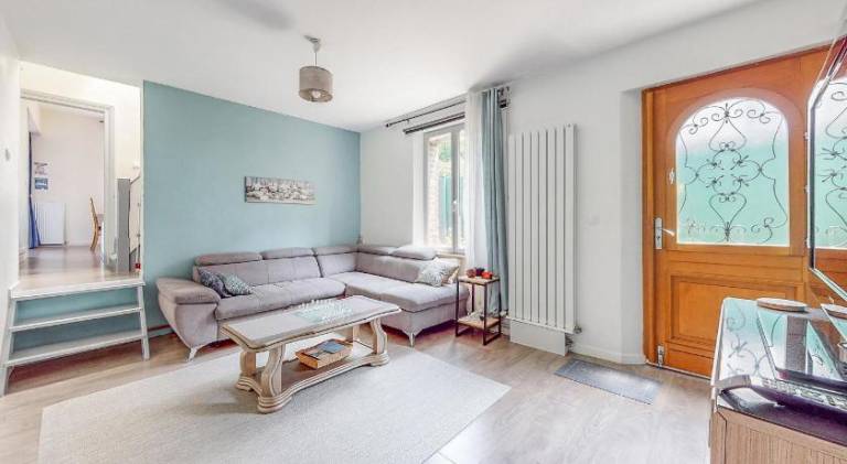 House with 3 rooms for 10 persons in Saint-Aubin-sur-Scie