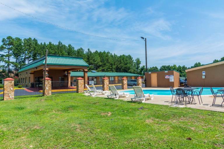 Travelodge by Wyndham Macon West — photo 5