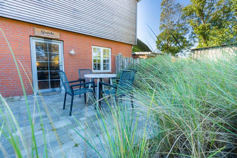 Rental apartment with patio, sauna & yard | Pets are welcome — photo 2