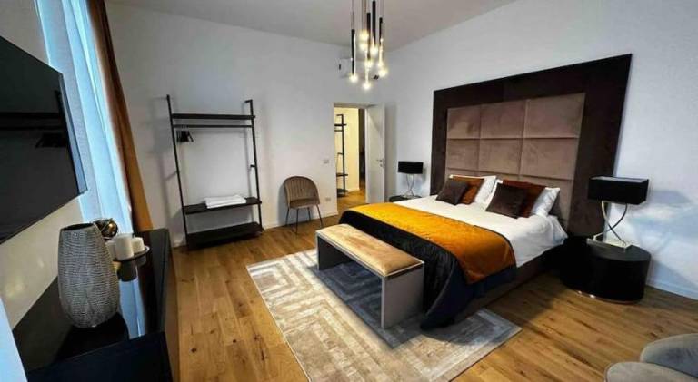 Rental apartment with patio | Next to Pantheon in Vittoria