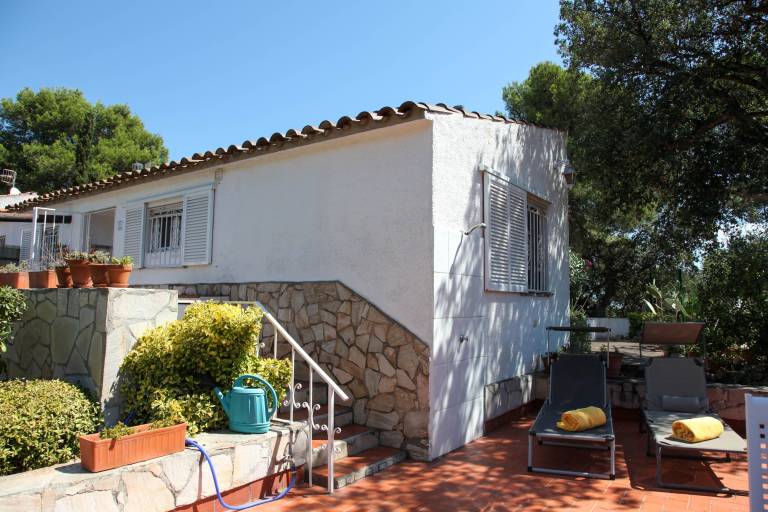 House with garden, barbecue & terrace | Garden view — photo 3