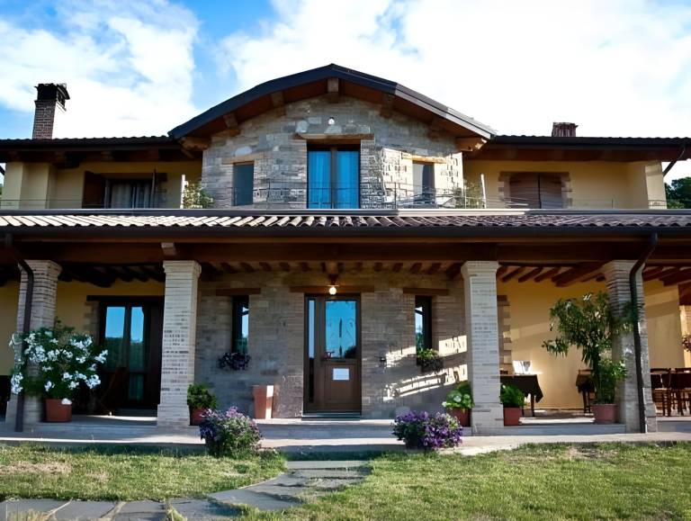 Casale  San Leo