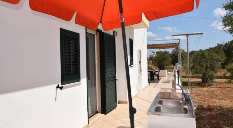 House with 2 rooms for 4 persons — photo 3
