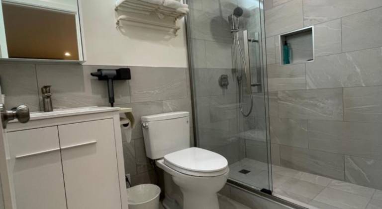 Quiet Private Room Near SFO with Free Parking — photo 2